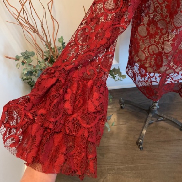 INA Women's Lace Tunic with Ruffle Sleeves - Picture 3 of 8